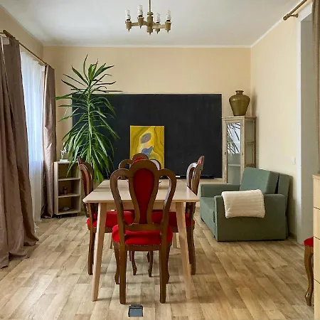 Authentic Old House Apartment *
