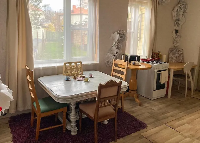 Authentic Old House Apartment